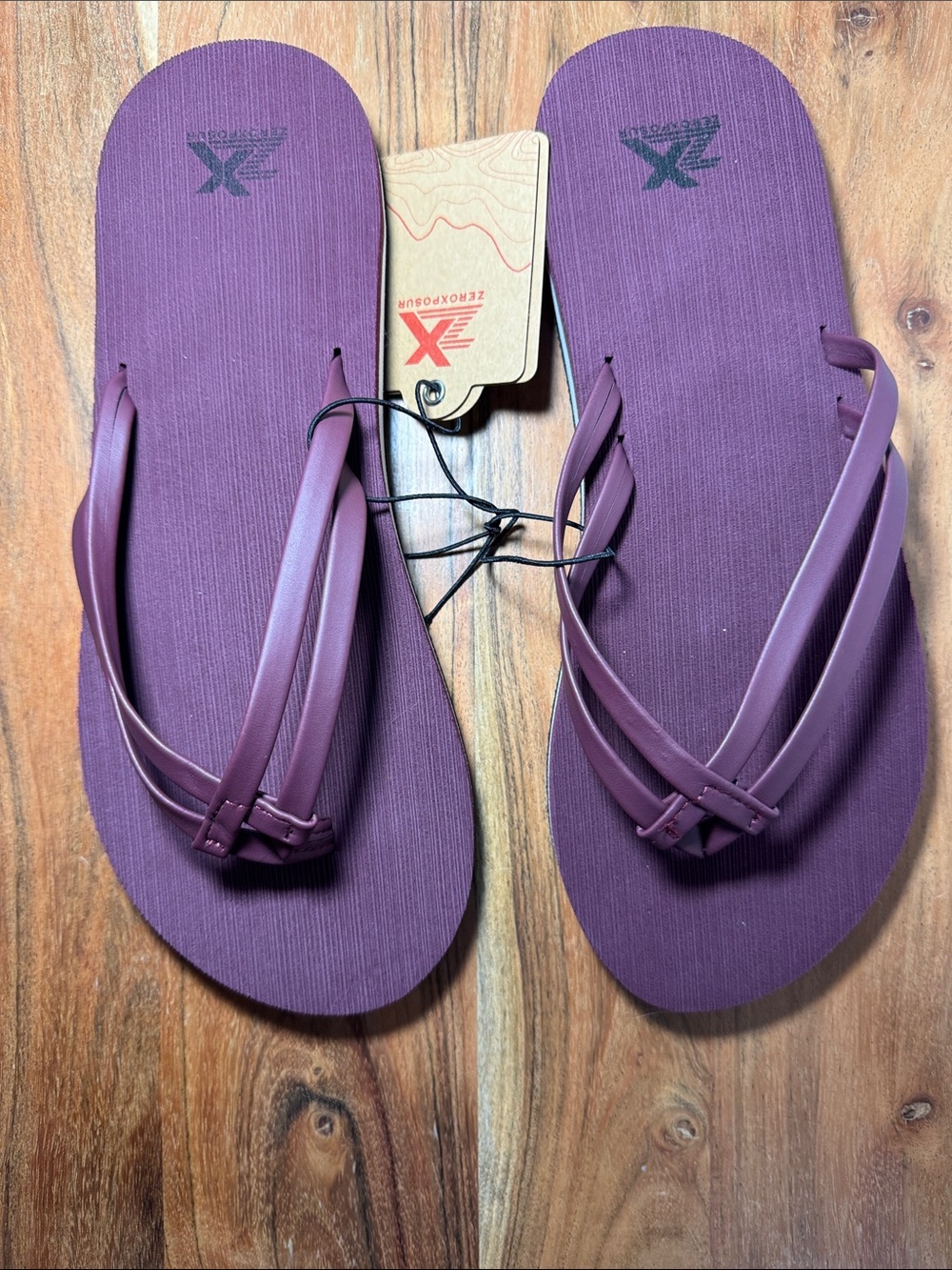 ZeroXposur Women's Plum Dual-Strap Flip-Flop Sandals